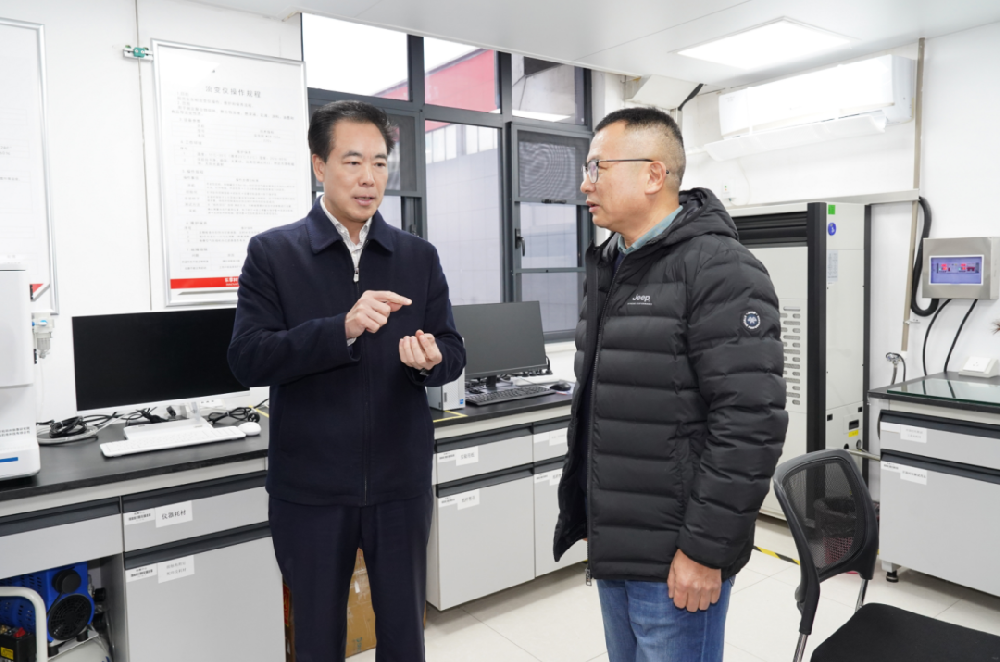 张作林走访园区重点企业 助力企业高质量发展